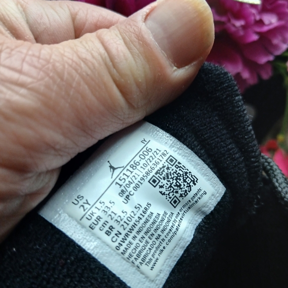 Jordan 12 Retro Playoffs Basketball/Streetwear Shoes Size 2 Youth - Picture 13 of 14